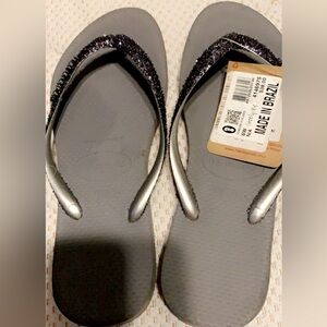 Havaianas ladies size 6